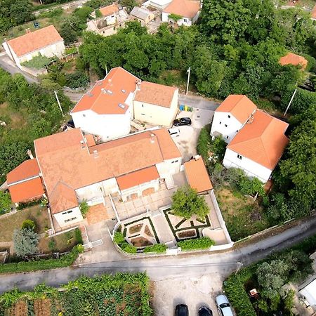 Nice Apartment In Dubrovnik With Kitchen Zewnętrze zdjęcie