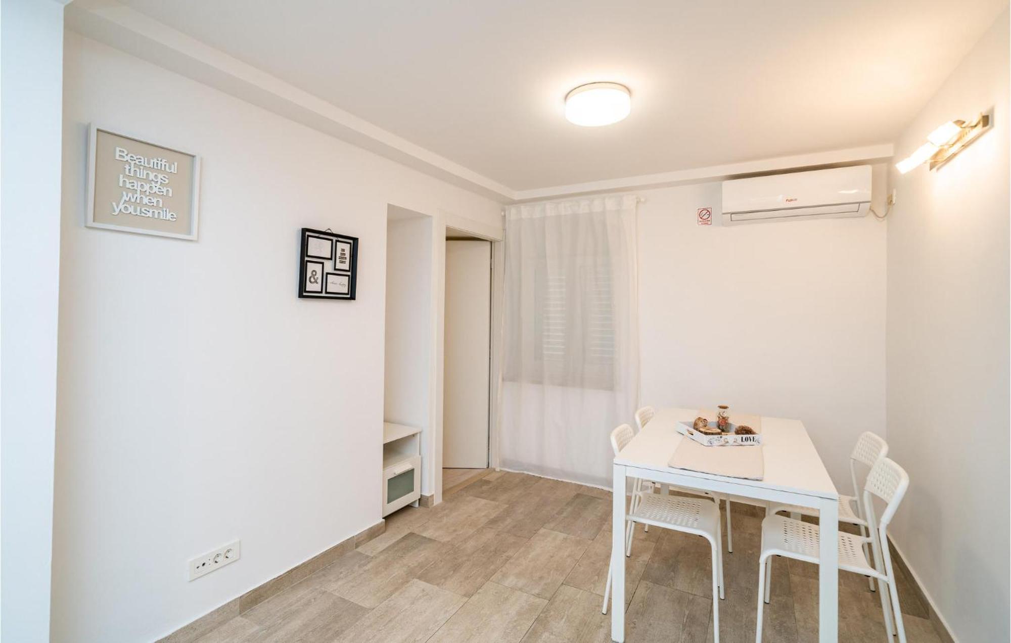 Nice Apartment In Dubrovnik With Kitchen Zewnętrze zdjęcie