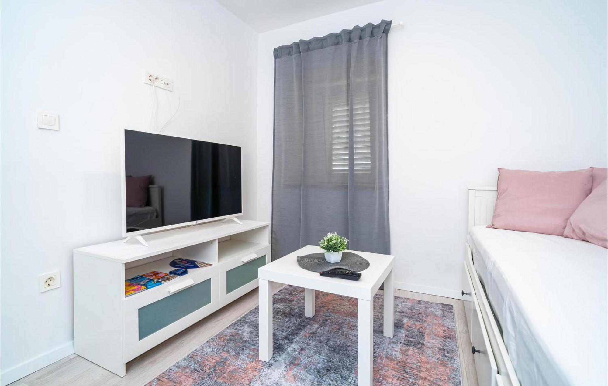 Nice Apartment In Dubrovnik With Kitchen Zewnętrze zdjęcie