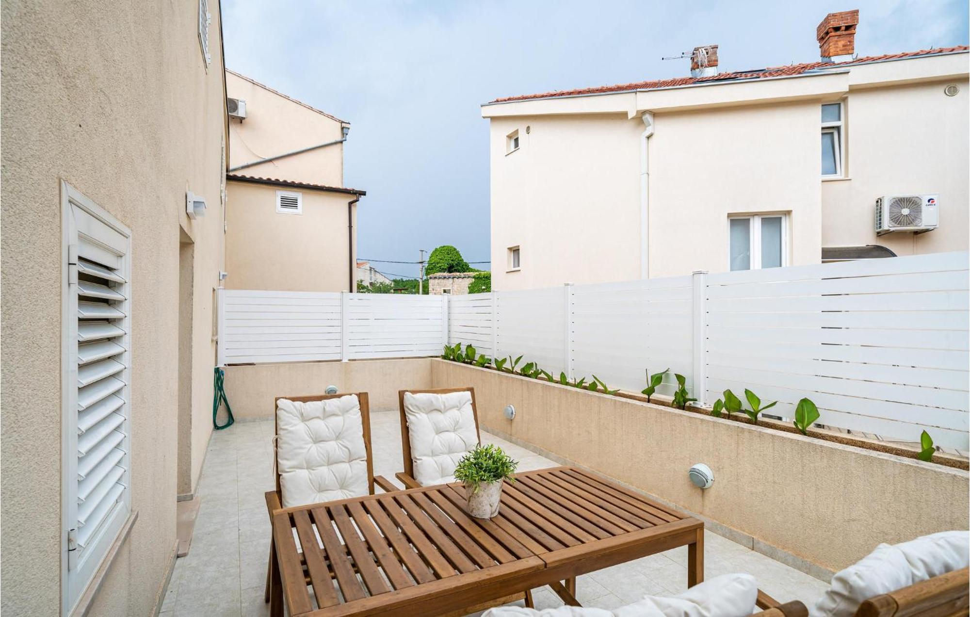 Nice Apartment In Dubrovnik With Kitchen Zewnętrze zdjęcie